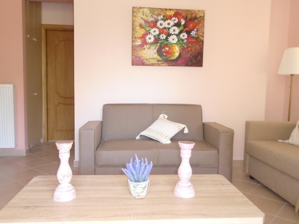 Socrates Family Apartments Kalligoni Kültér fotó